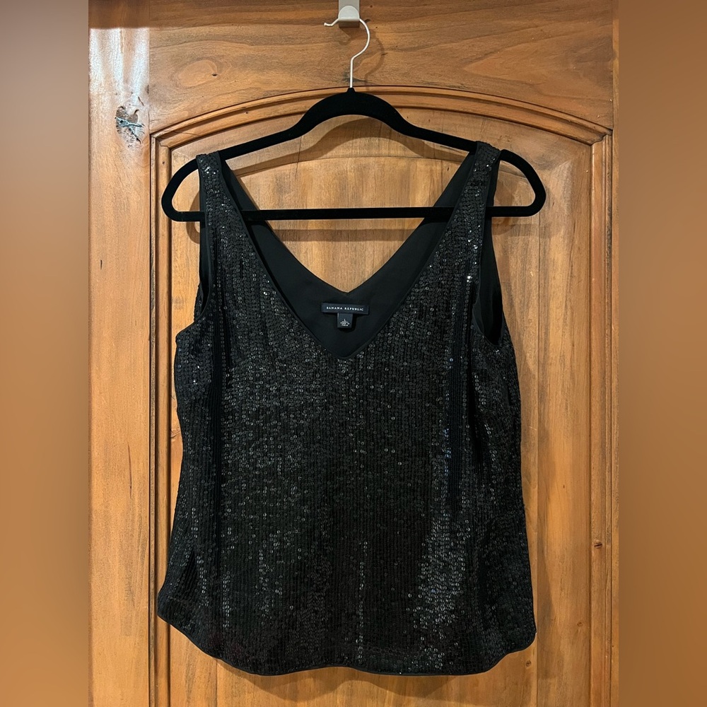 Banana republic black sequin v neck top size L
